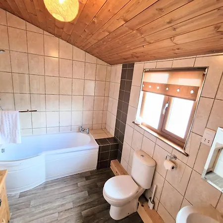 Torridon 1 With Private Hot Tub - Fife - Loch Leven - Lomond Hills- Pet Friendly Villa Kelty Exterior photo