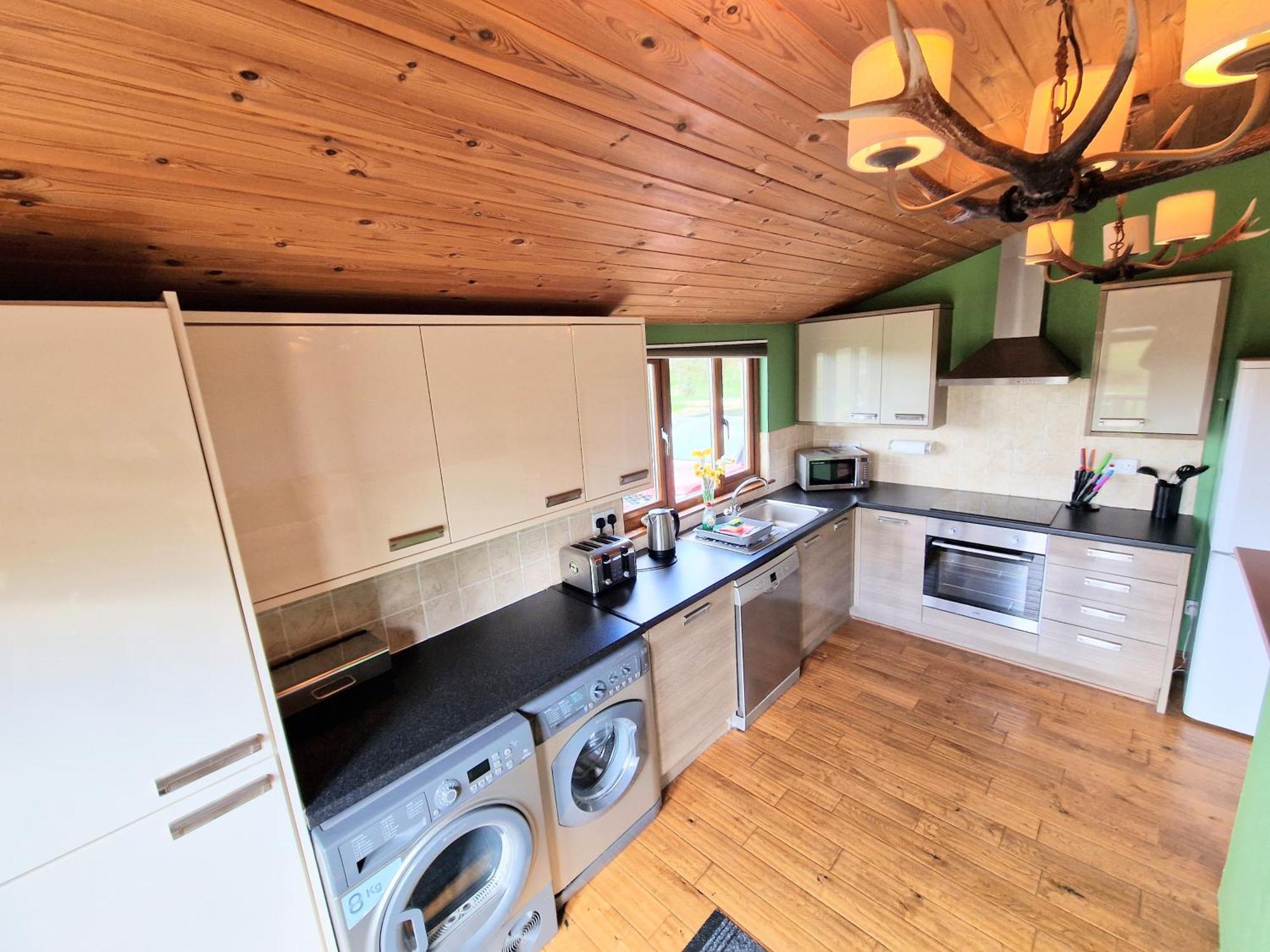 Chalet Torridon 1 With Private Hot Tub - Fife - Loch Leven - Lomond Hills- Pet Friendly