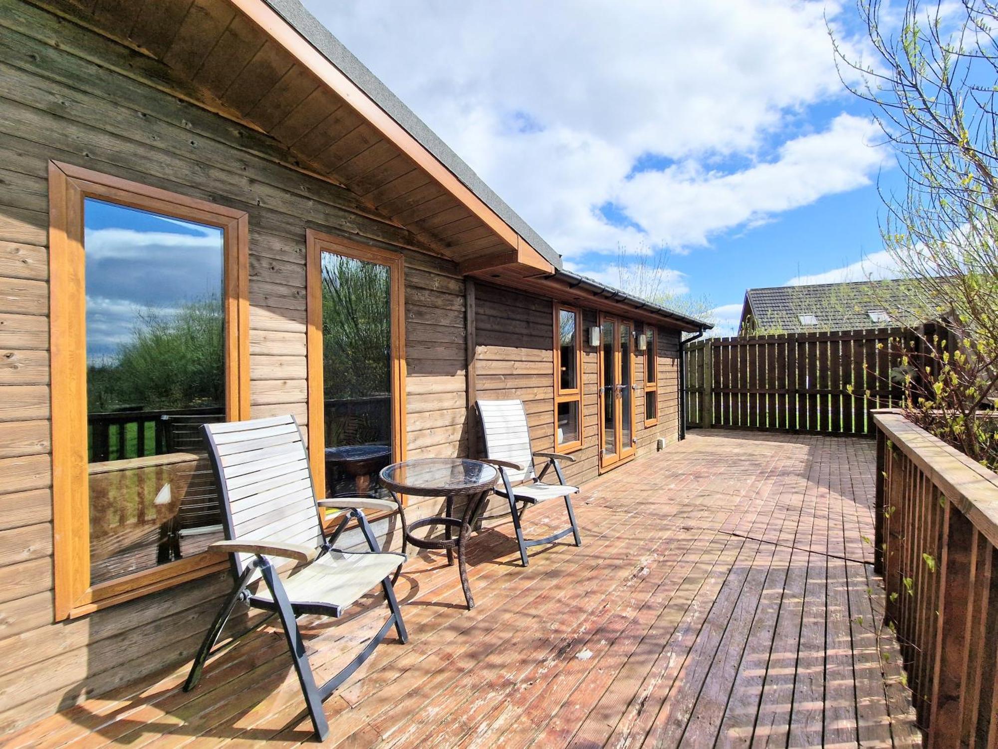 Torridon 1 With Private Hot Tub - Fife - Loch Leven - Lomond Hills- Pet Friendly Kelty