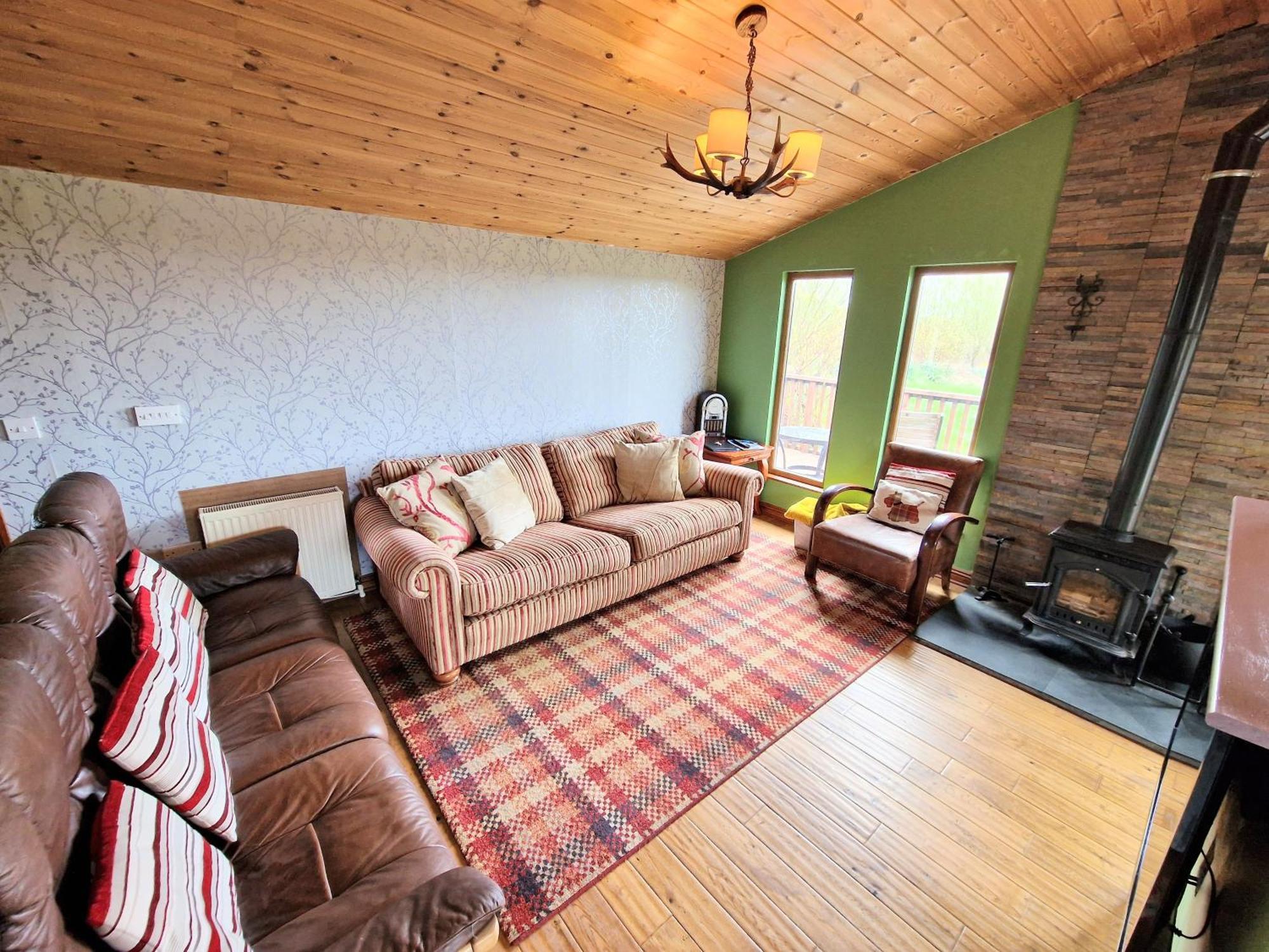 Chalet Torridon 1 With Private Hot Tub - Fife - Loch Leven - Lomond Hills- Pet Friendly