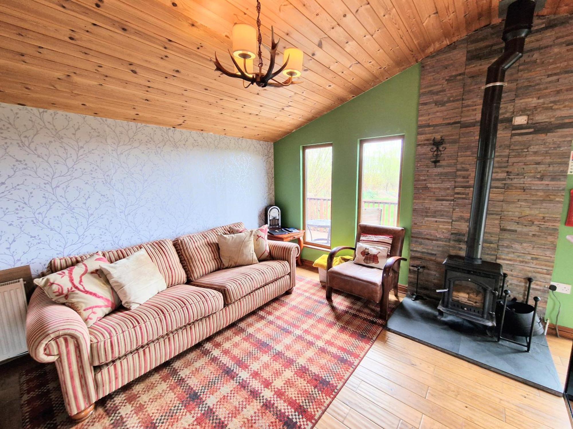 Chalet Torridon 1 With Private Hot Tub - Fife - Loch Leven - Lomond Hills- Pet Friendly *